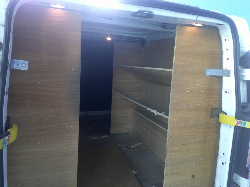 FORD Transit Custom Fg VUL d’occasion à vendre à PERPIGNAN chez SAVVIC AUTO (Photo 9)