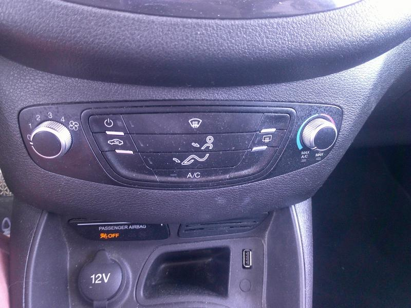 FORD Tourneo Courier d’occasion à vendre à PERPIGNAN chez SAVVIC AUTO (Photo 4)