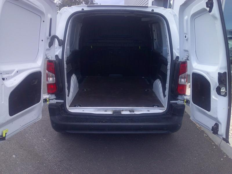 OPEL Combo Cargo VUL d’occasion à vendre à PERPIGNAN chez SAVVIC AUTO (Photo 15)