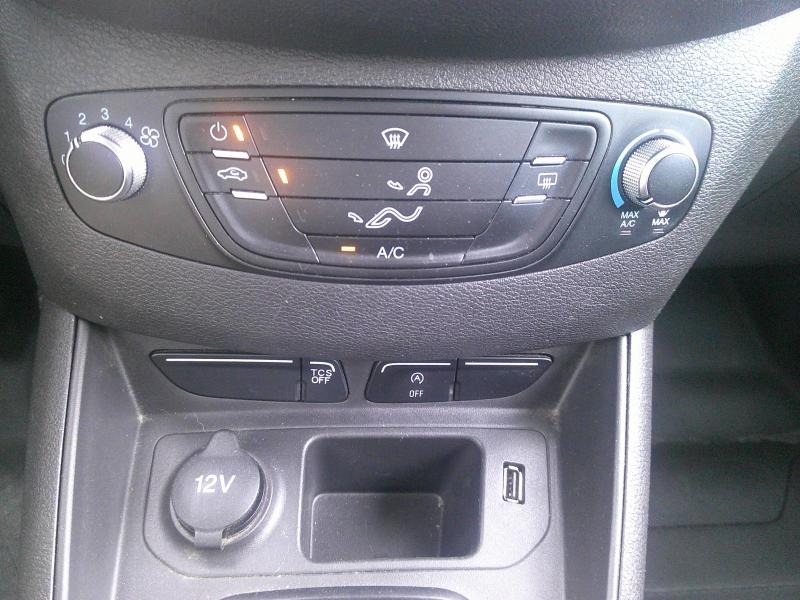 FORD Transit Courier VUL d’occasion à vendre à PERPIGNAN chez SAVVIC AUTO (Photo 10)
