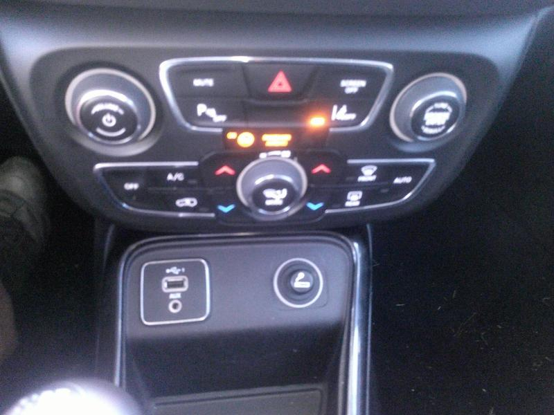 JEEP Compass d’occasion à vendre à PERPIGNAN chez SAVVIC AUTO (Photo 6)