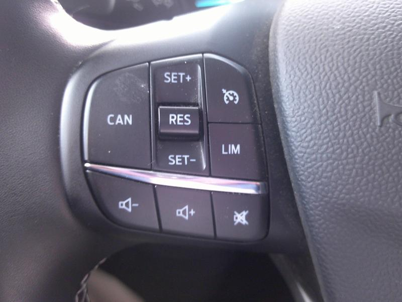 agency.seo.links.detann.title FORD Puma d’occasion à vendre à PERPIGNAN chez SAVVIC AUTO (Photo 13)