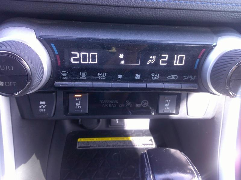 agency.seo.links.detann.title TOYOTA RAV4 d’occasion à vendre à PERPIGNAN chez SAVVIC AUTO (Photo 13)