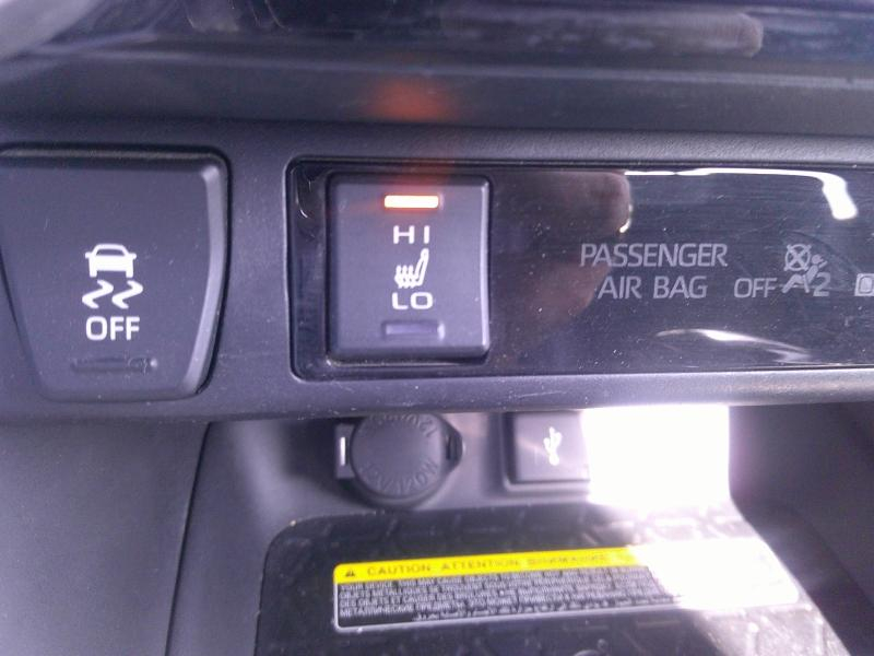 agency.seo.links.detann.title TOYOTA RAV4 d’occasion à vendre à PERPIGNAN chez SAVVIC AUTO (Photo 14)