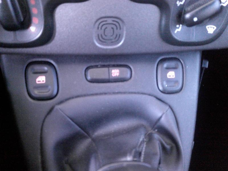 FIAT Panda d’occasion à vendre à PERPIGNAN chez SAVVIC AUTO (Photo 14)