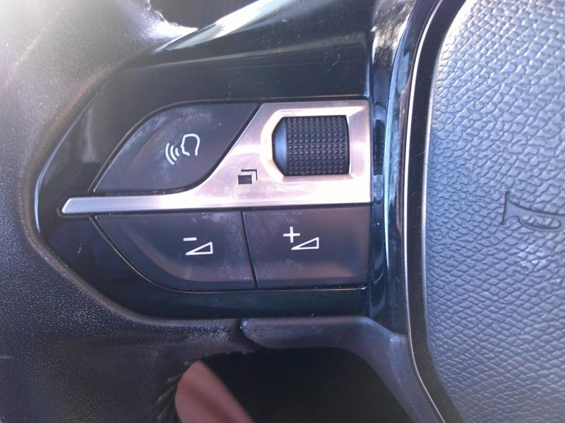 PEUGEOT 208 d’occasion à vendre à PERPIGNAN chez SAVVIC AUTO (Photo 11)