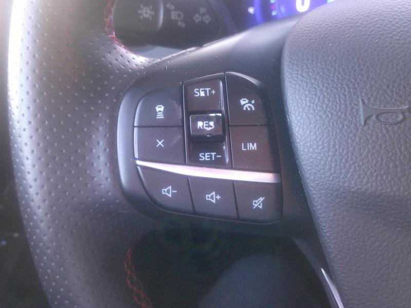 FORD Kuga d’occasion à vendre à PERPIGNAN chez SAVVIC AUTO (Photo 13)