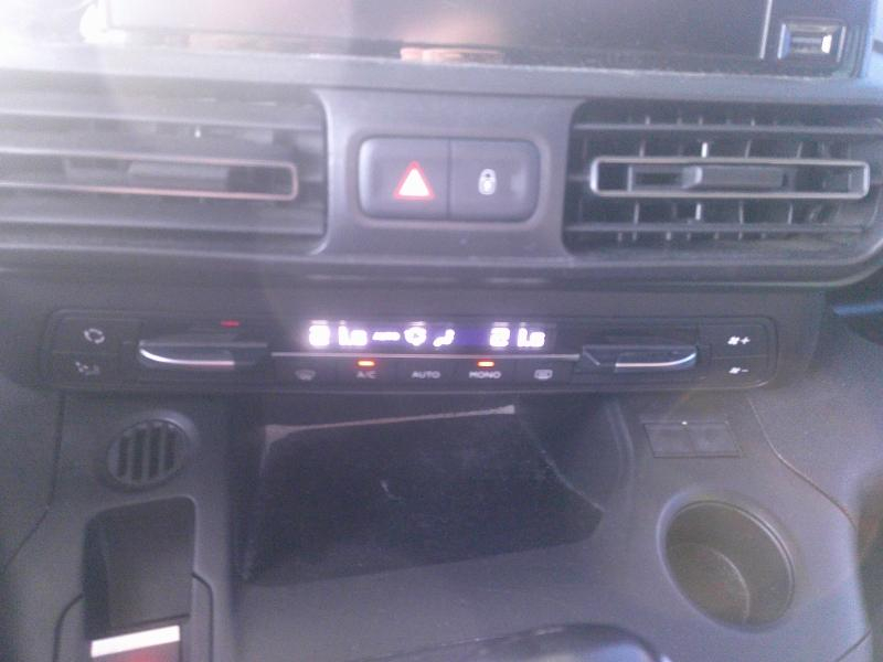 CITROEN Berlingo d’occasion à vendre à PERPIGNAN chez SAVVIC AUTO (Photo 11)