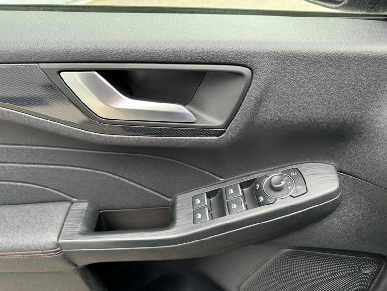 FORD Kuga d’occasion à vendre à PERPIGNAN chez SAVVIC AUTO (Photo 11)