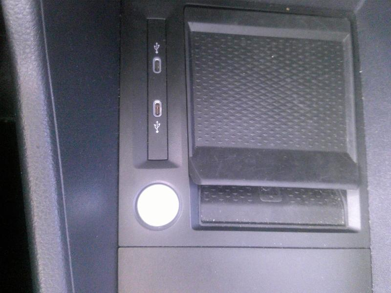 FORD Grd Tourneo Connect d’occasion à vendre à PERPIGNAN chez SAVVIC AUTO (Photo 13)