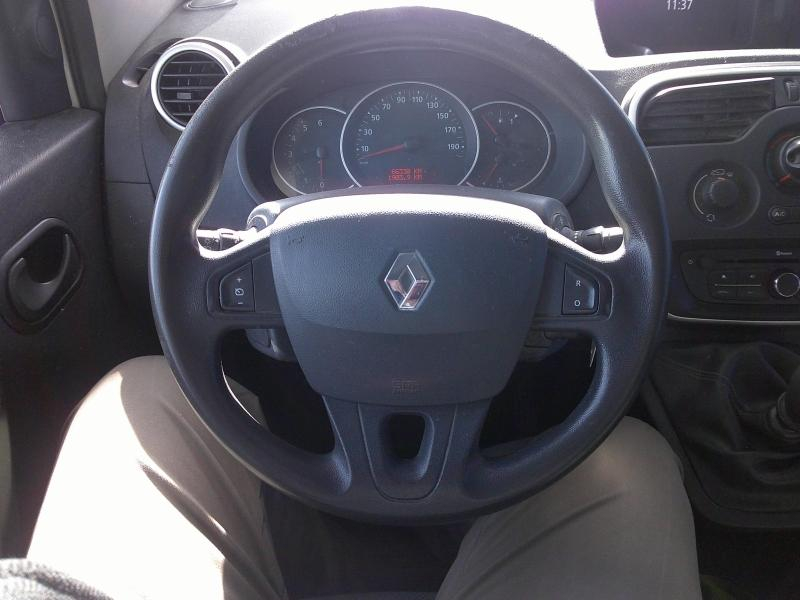 RENAULT Kangoo Express VUL d’occasion à vendre à PERPIGNAN chez SAVVIC AUTO (Photo 5)