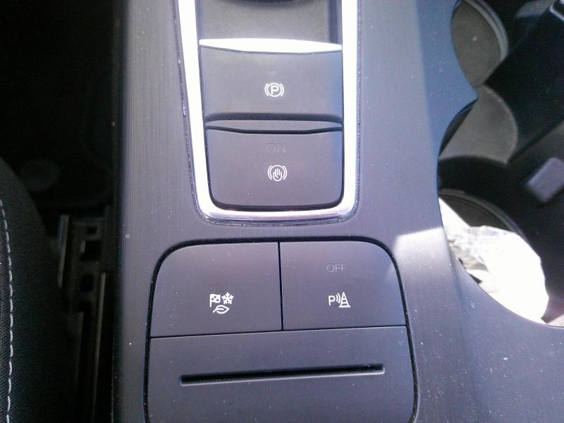 FORD Kuga d’occasion à vendre à PERPIGNAN chez SAVVIC AUTO (Photo 14)