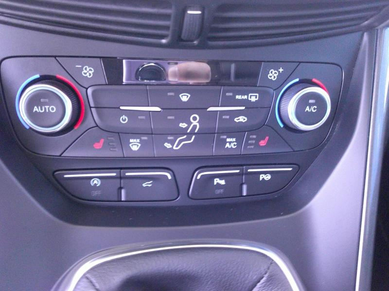 FORD Kuga d’occasion à vendre à PERPIGNAN chez SAVVIC AUTO (Photo 12)